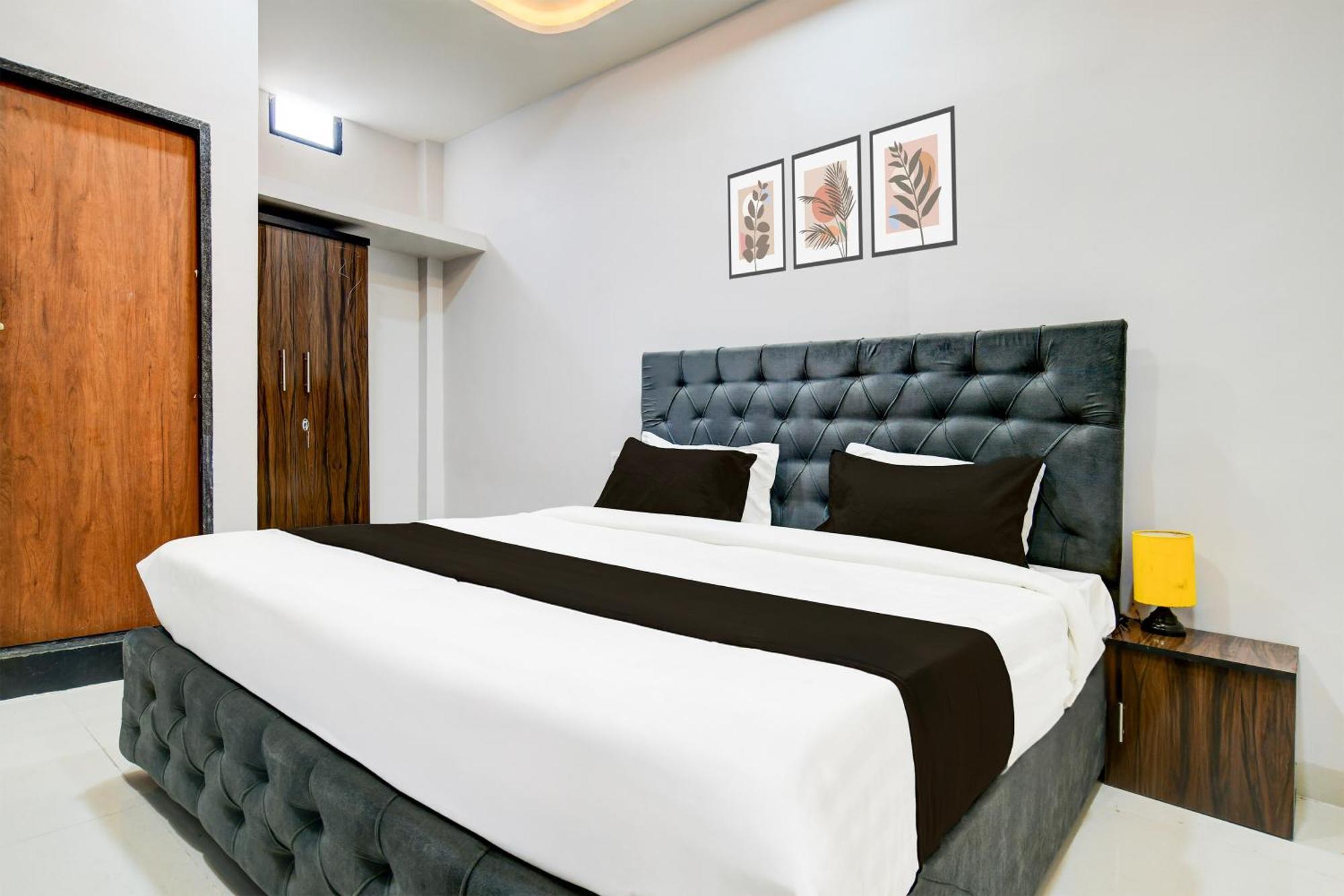 Super Hotel O D.V Near Medanta Hospital إندور المظهر الخارجي الصورة
