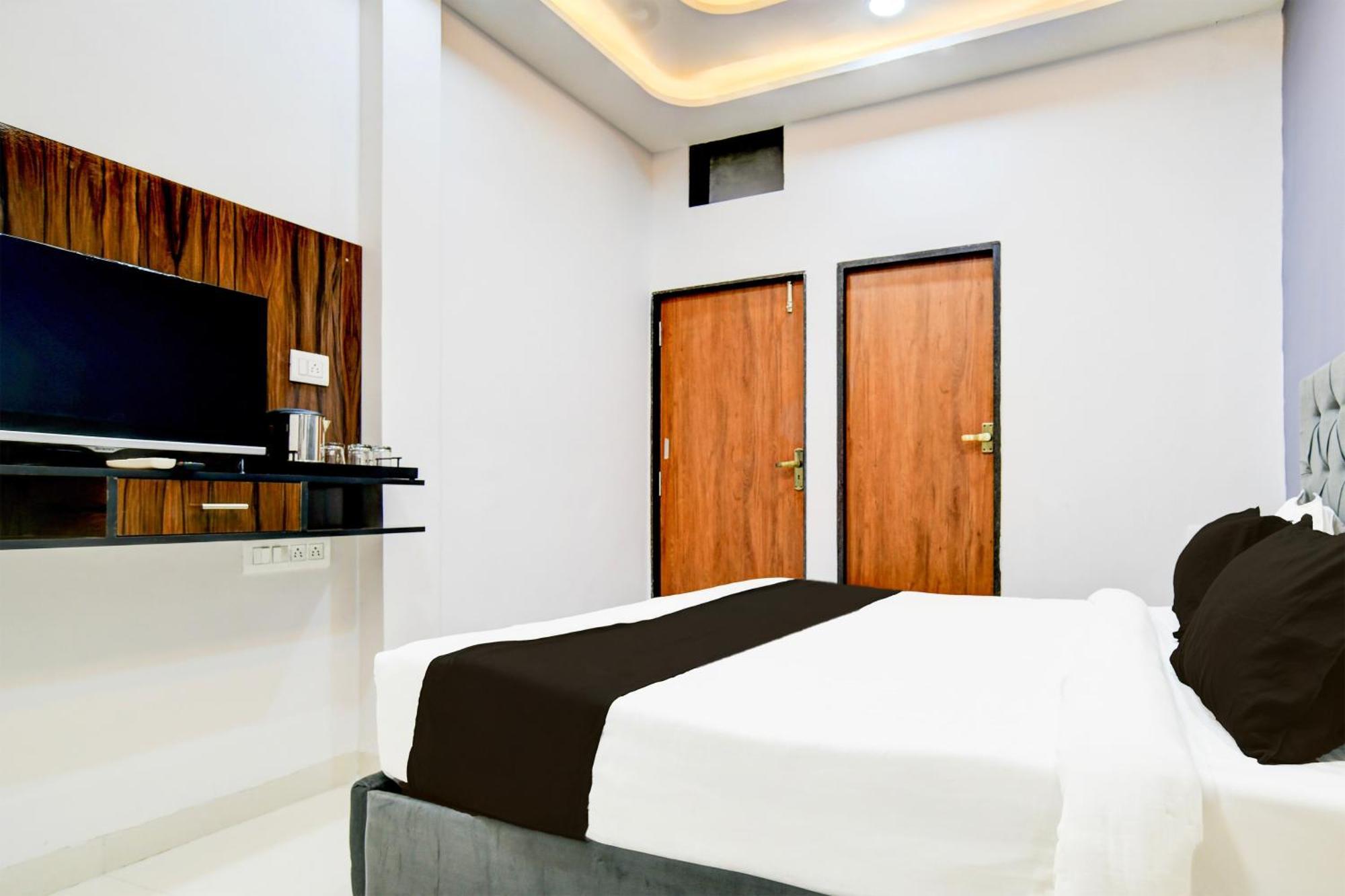 Super Hotel O D.V Near Medanta Hospital إندور المظهر الخارجي الصورة