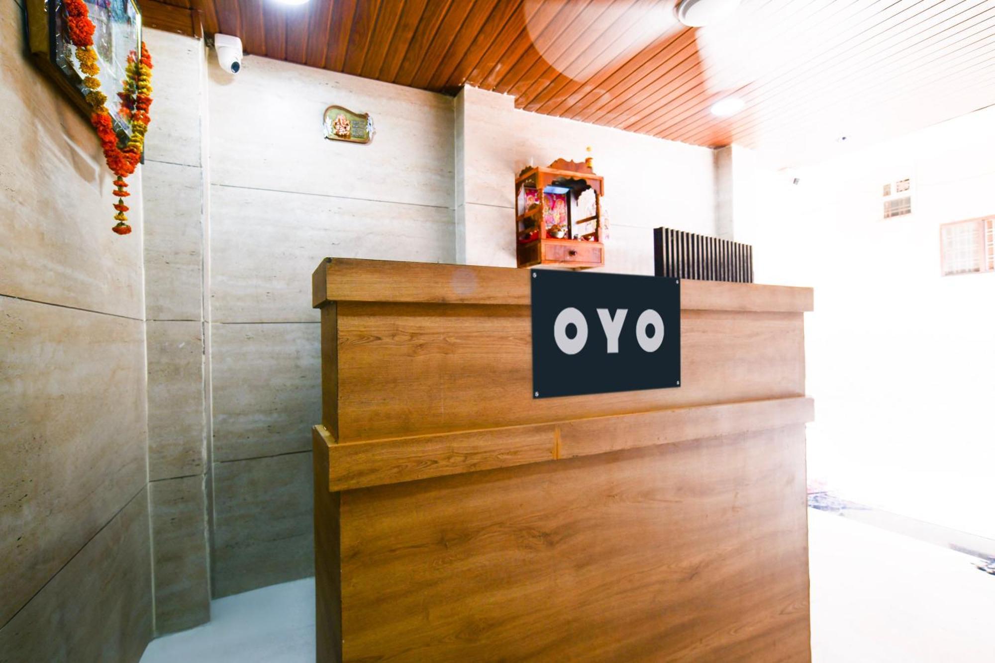 Super Hotel O D.V Near Medanta Hospital إندور المظهر الخارجي الصورة